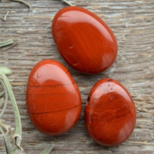 Auguga kivi / ripats - Punane jaspis