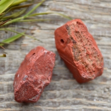 Auguga kivi / ripats - Punane jaspis toorkivi