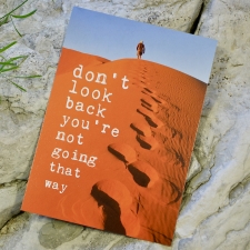 Postkaart sõnumiga (Don't look back....)