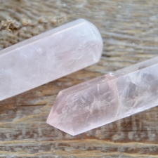 Kristallvarras - roosakvarts (6.8cm)